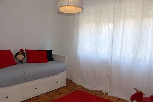 100 Contos Oda ve Kahvaltı Porto