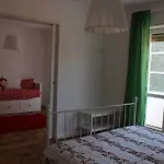 100 Contos Bed & Breakfast Porto