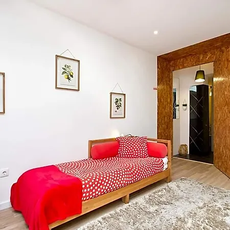100 Contos 3* Porto