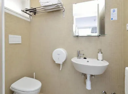 100康托斯住宿加早餐旅馆