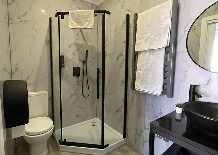 Bed & Breakfast 100 Contos 3*