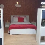 Bed and Breakfast 100 Contos