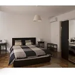 Bed & Breakfast 100 Contos