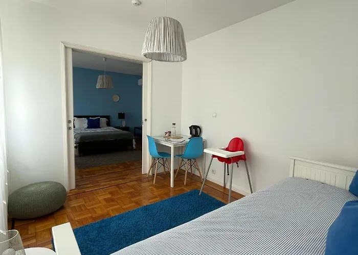 Couette-café 100 Contos