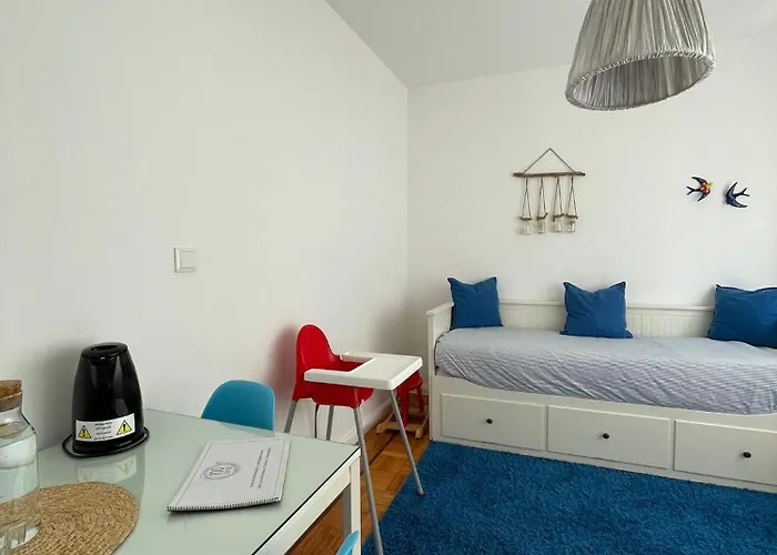 Couette-café 100 Contos 3*