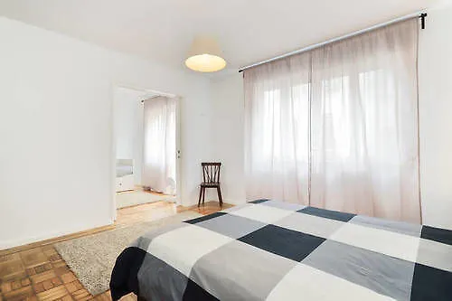 100 Contos 3* Oporto