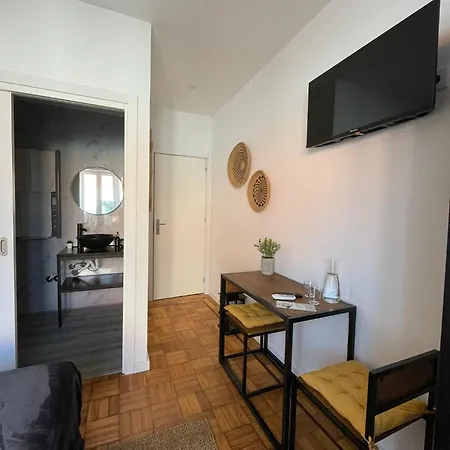 100 Contos Bed and breakfast