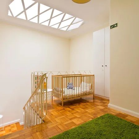 100 Contos 3* Porto