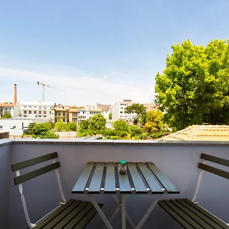 Bed & Breakfast 100 Contos Oporto