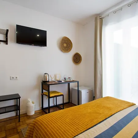 100 Contos Bed & Breakfast 3*