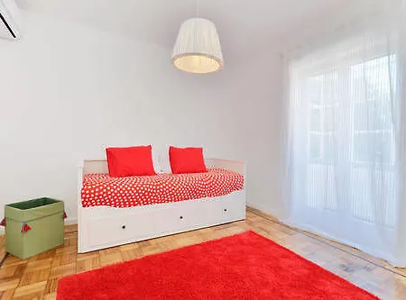 Bed & Breakfast 100 Contos 3*